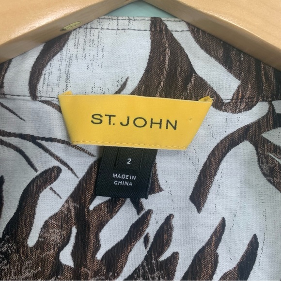 St John Leaf Print Short Sleeve Light Weight Jacket - Picture 16 of 16